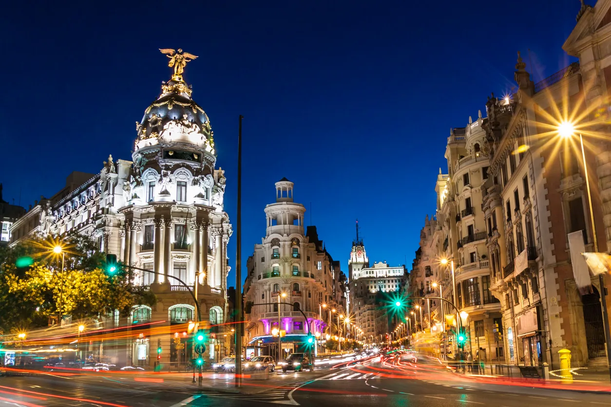 Gran Vía · Metrópolis Building · Madrid